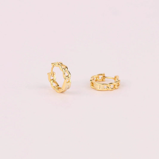 Tiny Chain Link Huggie Hoop Earrings