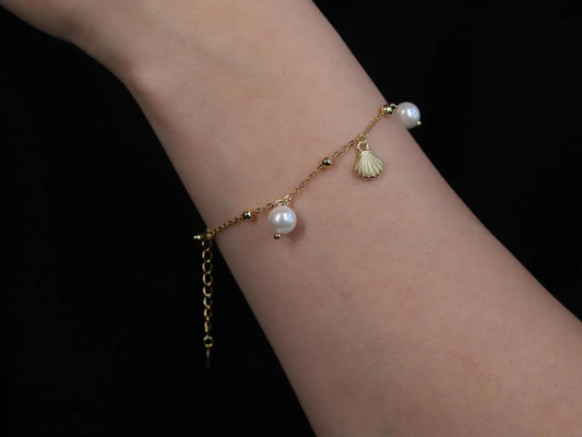 Dangling Pearl Seashell Charm Bracelet