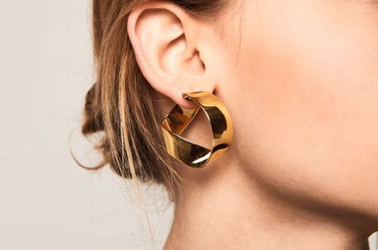 Gifting Gems: How to Nail the Perfect Jewelry Surprise