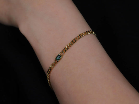 Curb Chain Bracelet with Emerald Stone