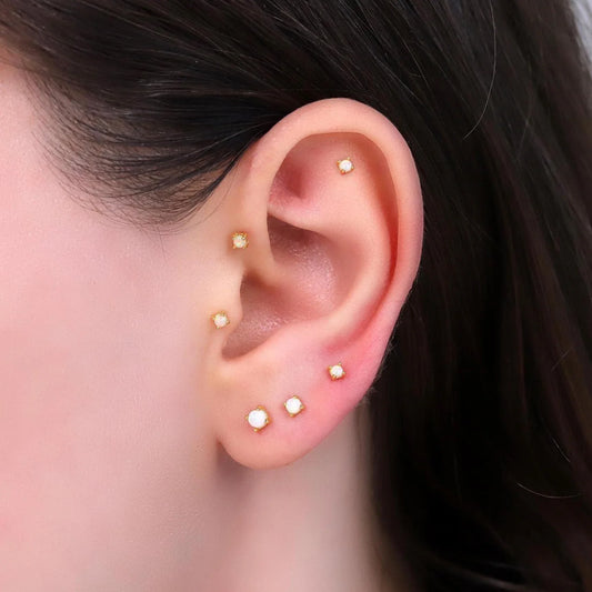 18g White Opal Threadless Push Pin Labret Stud